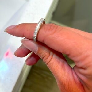 Diamond white gold engagement ring